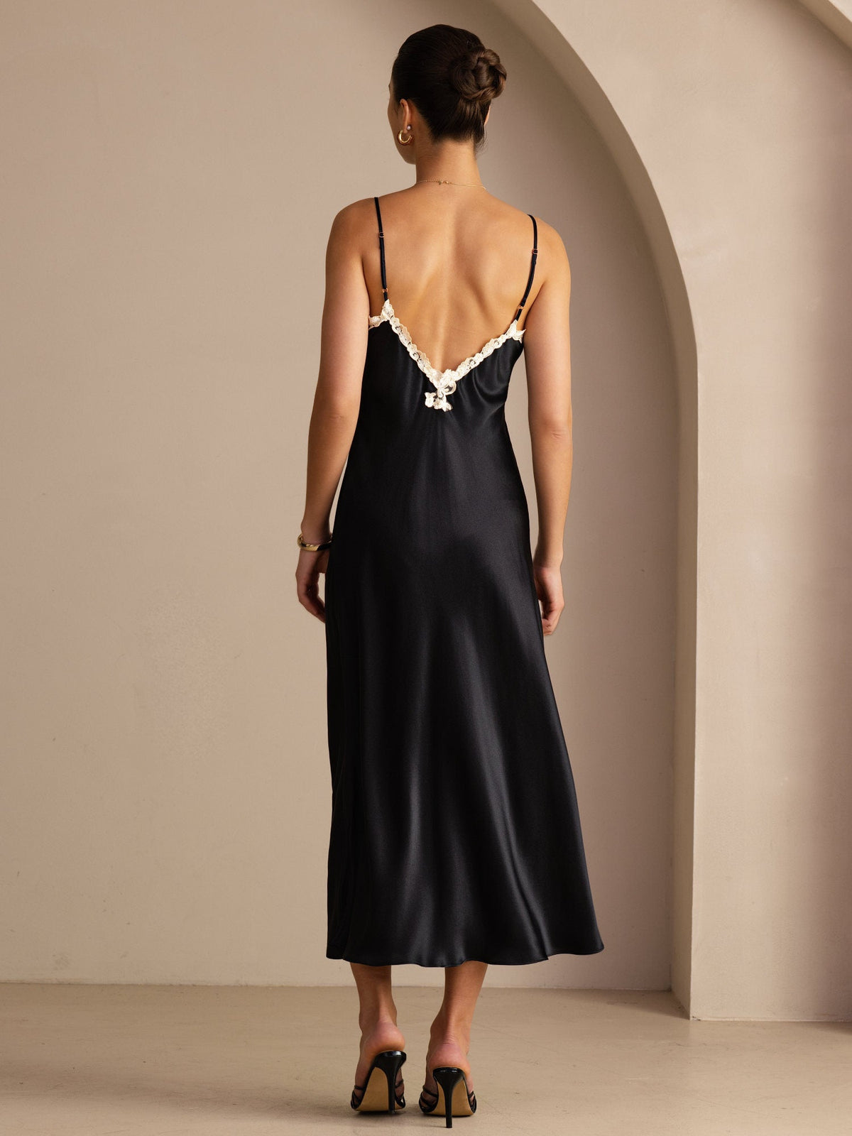 [Black] SilkSilky  Spaghetti Strap V Neck Dress 002