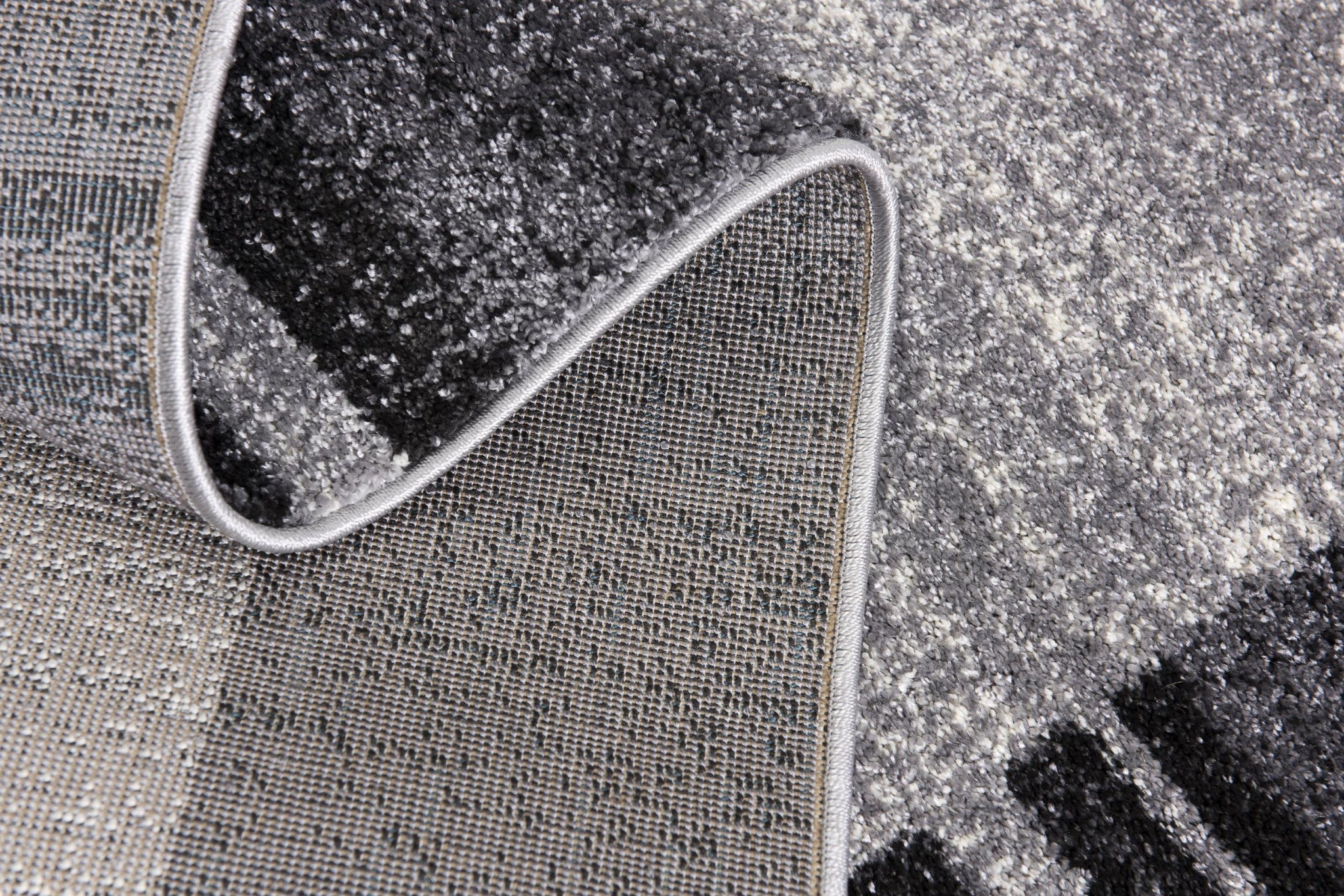 HomeRoots Grey 100% Twisted Polyester 7â€ x 9â€ Gray Modern Bordered Area Rug