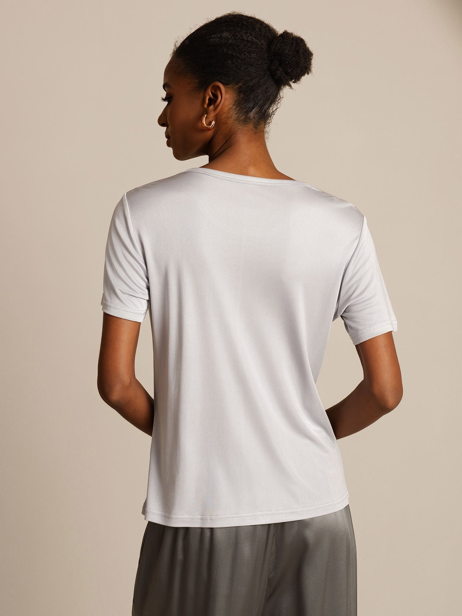 [Silver] SilkSilky  Short Sleeve Round Neck Women's T-Shirt 002