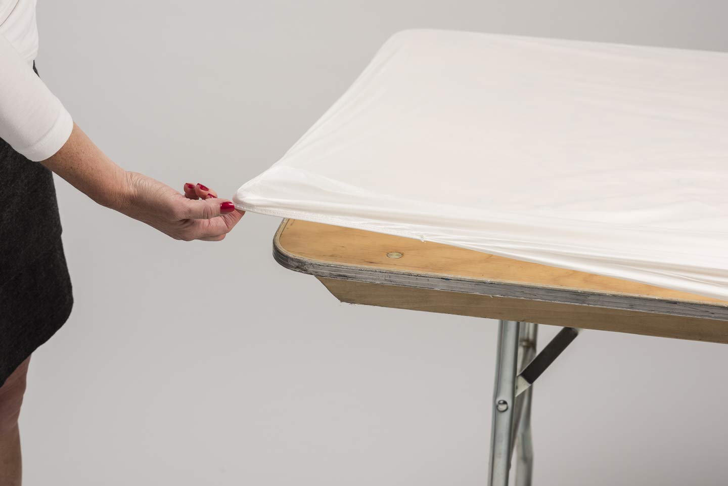 Collegiate Kwik-Covers Rectangle Plastic Table Covers, Bundle Of 2 (University Of Tennessee, 6')