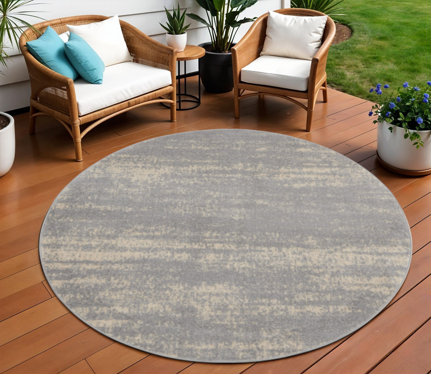 8 Gray And Beige Round Abstract Indoor Outdoor Area Rug
