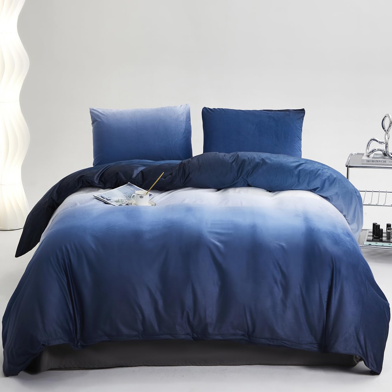 KAREVER Blue White Gradient Comforter Set Cal King Blue Velvet Bedding Comforter Modern Plain White and Royal Blue Gradient Soft