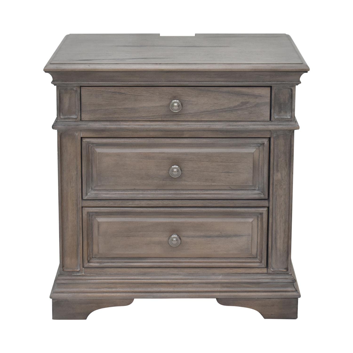 Steve Silver Furniture Highland Park Nightstand, Driftwood Finish, Nickle Hardware, 2 USB Charging Ports, 2 Full Size Drawers & 1 Half Size Drawer, Bedroom, 28" L x 17" D x 29.5" H, Brown