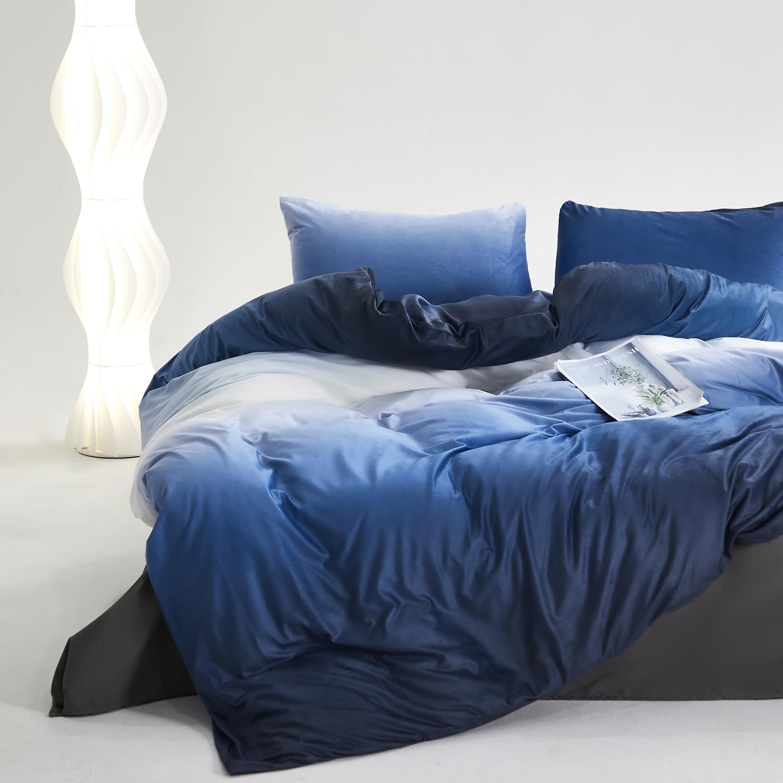 Clothknow Blue White Velvet Comforter Set Full 3Pcs Gradient Blue White Bedding Comforter Sets Blue Comforter Full Size Soft Dar