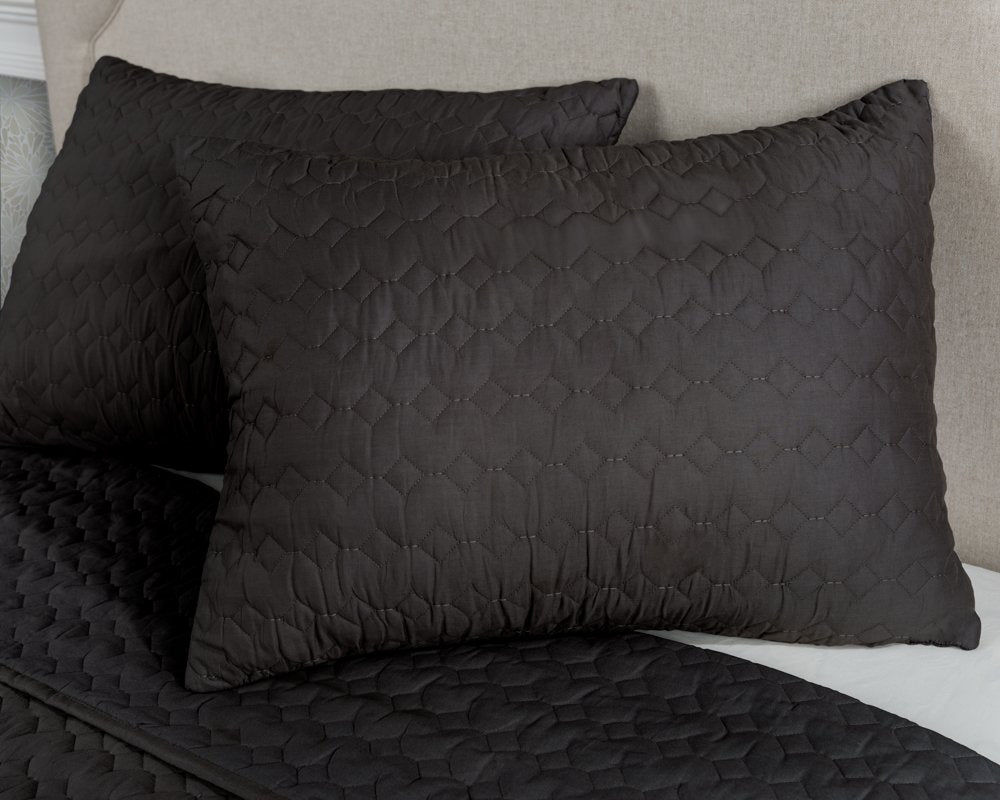 Rizzy Home | BT1779 | King Sham | 20"x36" Black/Neutral/ Geometrical