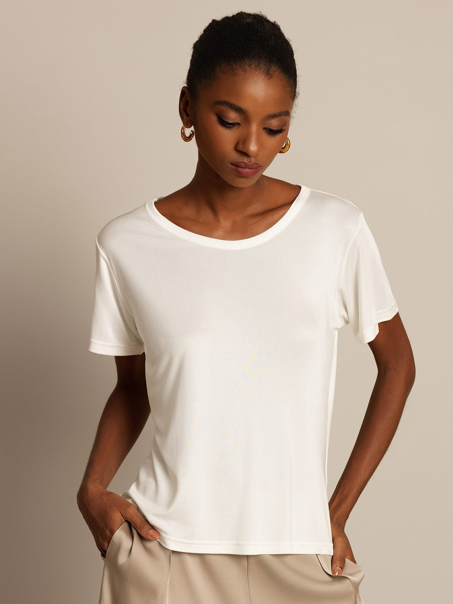 [White] SilkSilky  Short Sleeve Round Neck Women's T-Shirt 001