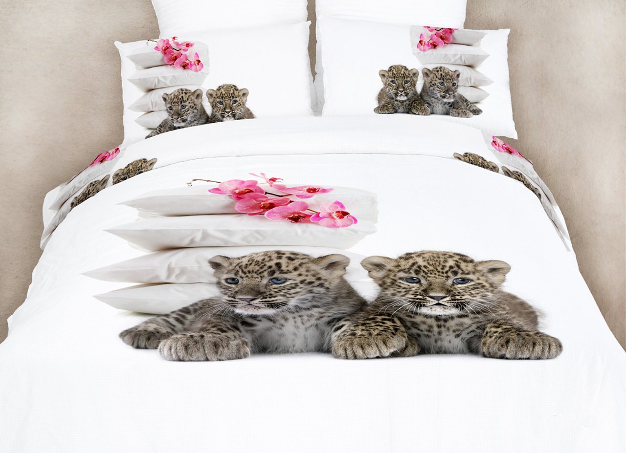 Dolce Mela Dm486T 4-Piece Luxury Duvet Cover Set, Twin