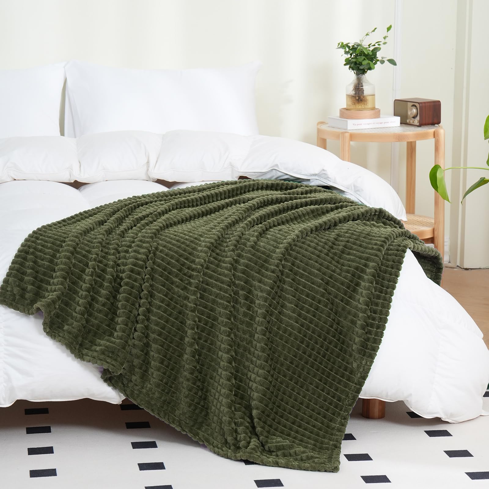 Puncuntex Flannel Fleece Throw Blanket Olive Green 60''  80'',Super Soft Plush Cozy Blanket With Square Grid Design Luxury For C