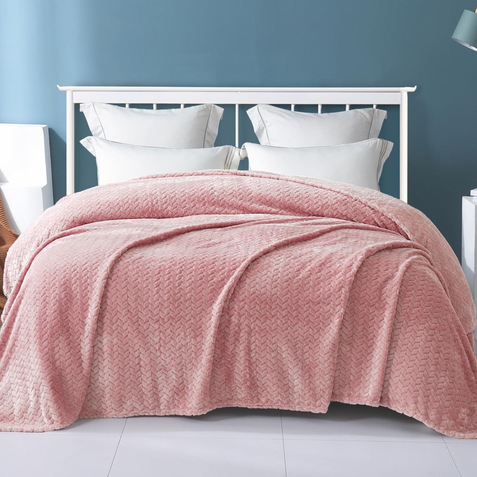 Exclusivo Mezcla Pink Fleece Queen Size Blanket For Bed, 90X90 Inches Soft Cozy 3D Decorative Jacquard Flannel Blankets, Lightwe