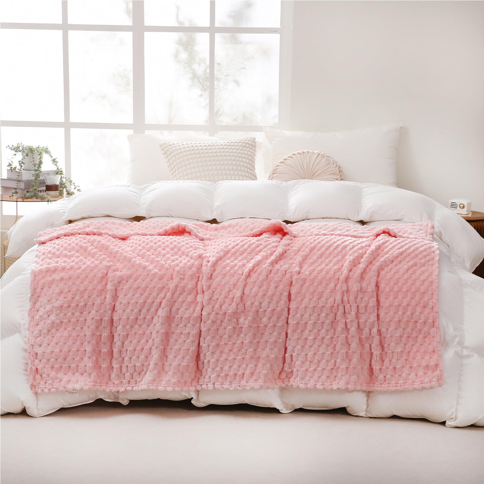 Light Pink Throw Blanket 50''  70'' Inches Gifts For Mom Fuzzy 3D Jacquard Decorative Flannel Fleece Super Soft Plush Cozy Blank