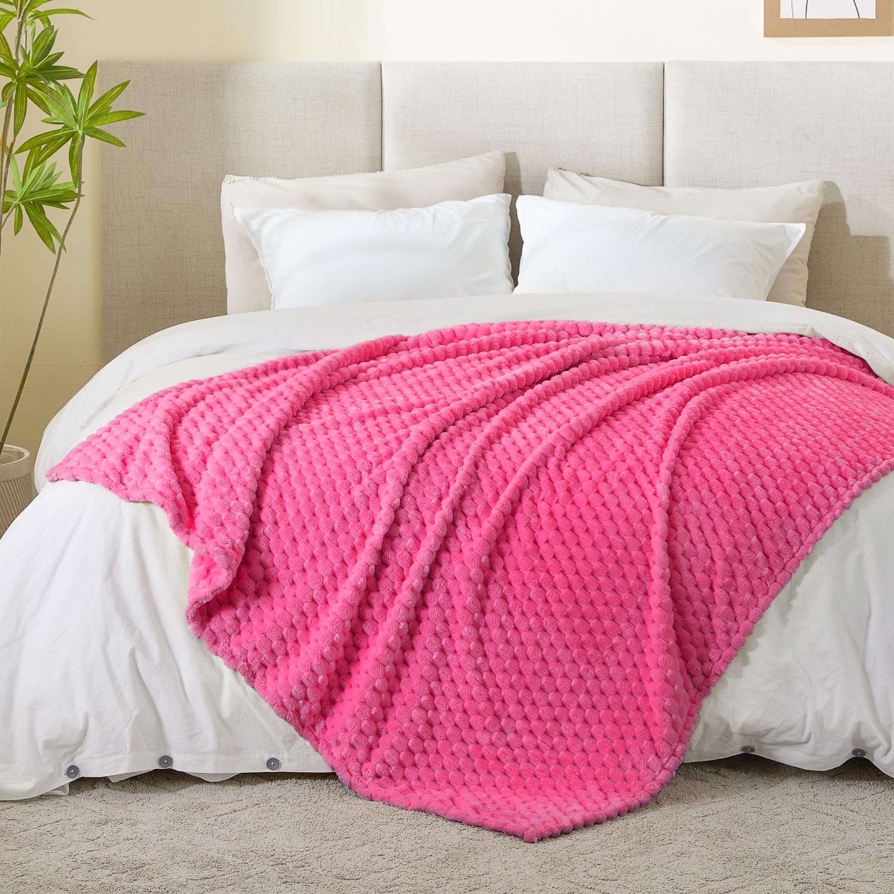 BEDELITE Fleece Throw Blanket - 50x60" Hot Pink, Soft Polyester, Cozy 3D Jacquard Design, Perfect for Couch & Bed