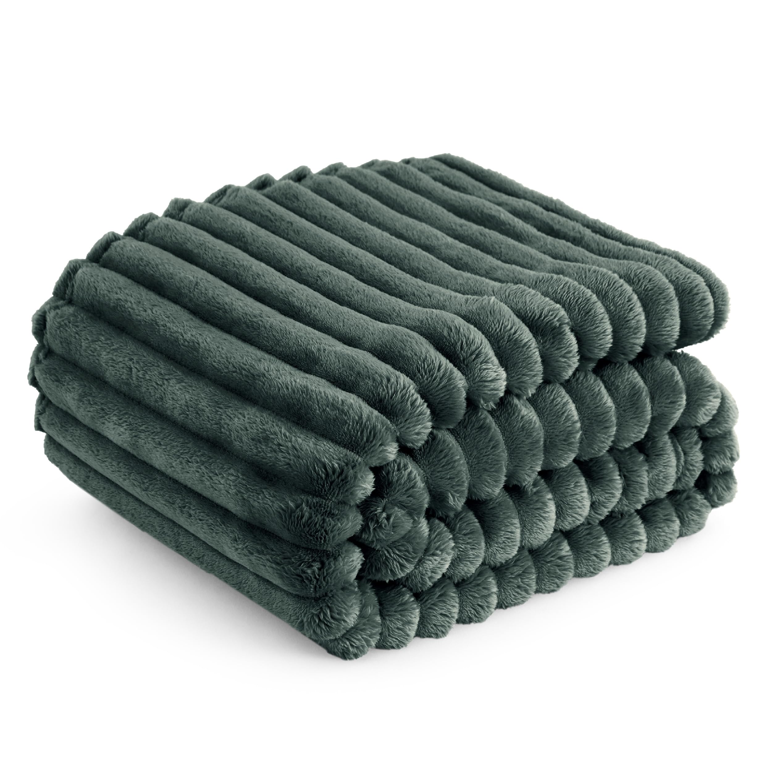Bedsure Mallard Green Fleece Blanket For Couch - Super Soft Cozy Twin Blankets For Women, Cute Small Blanket For Girls, 60X80 In