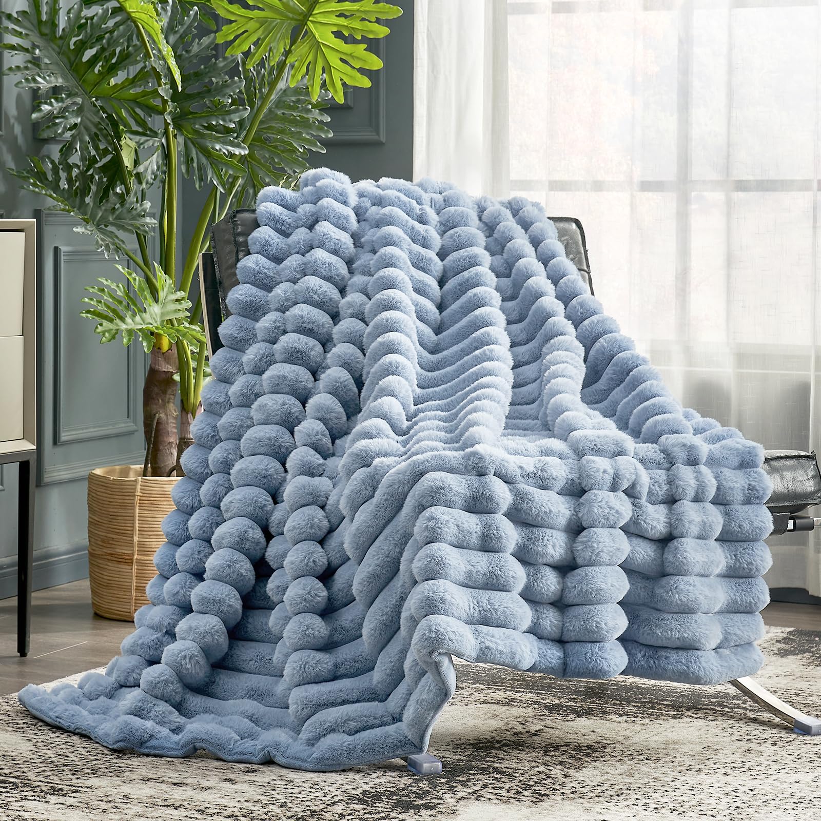 Cozy Bliss Faux Fur Throw Blanket for Couch, Cozy Warm Plush Striped Blanket for Sofa Bedroom Living Room, 50 * 60 Inches Light 