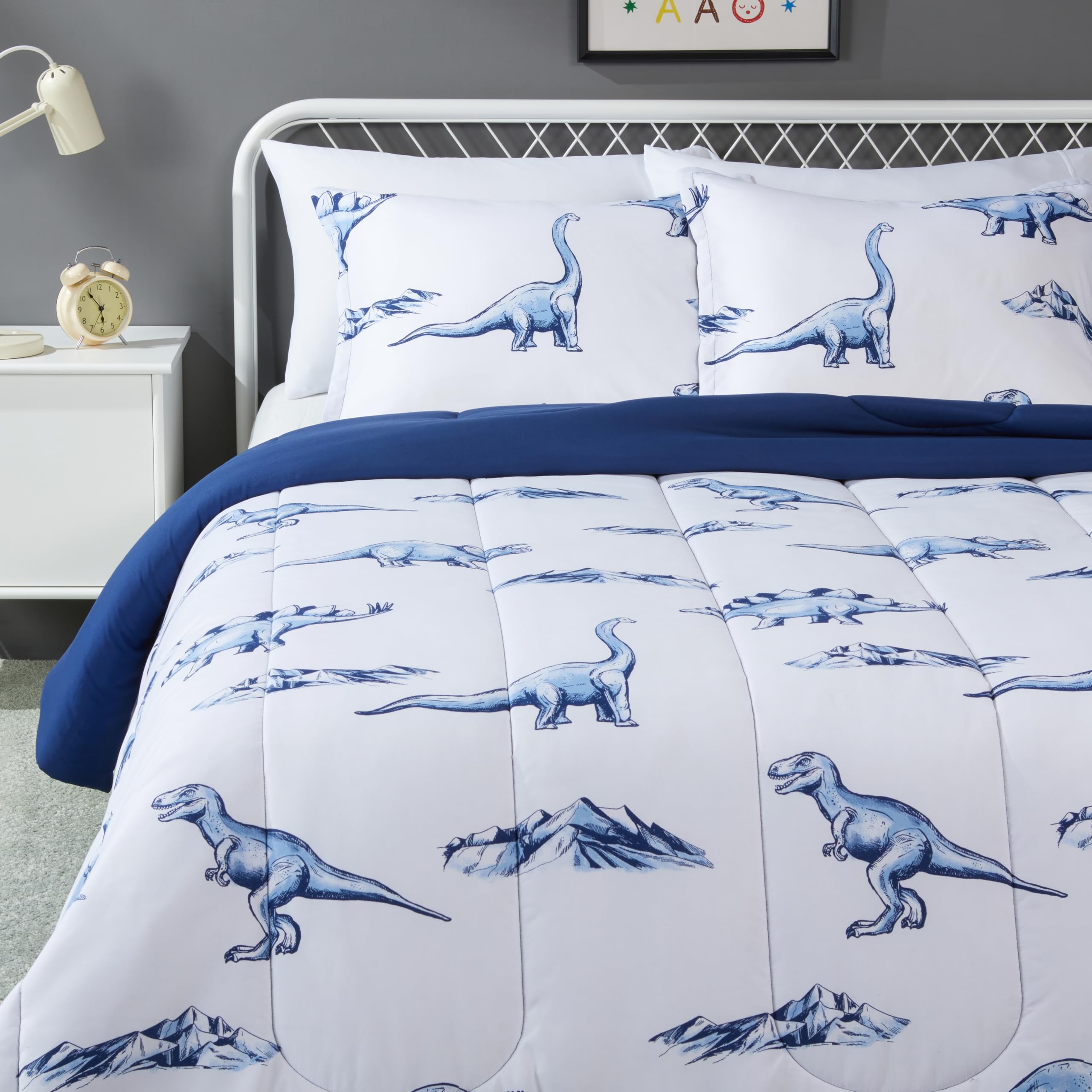 Amazon Basics 3 Piece Microfiber Kid'S Comforter And Pillow Sham Set, Full/Queen, Dinosaurs, Animal Print