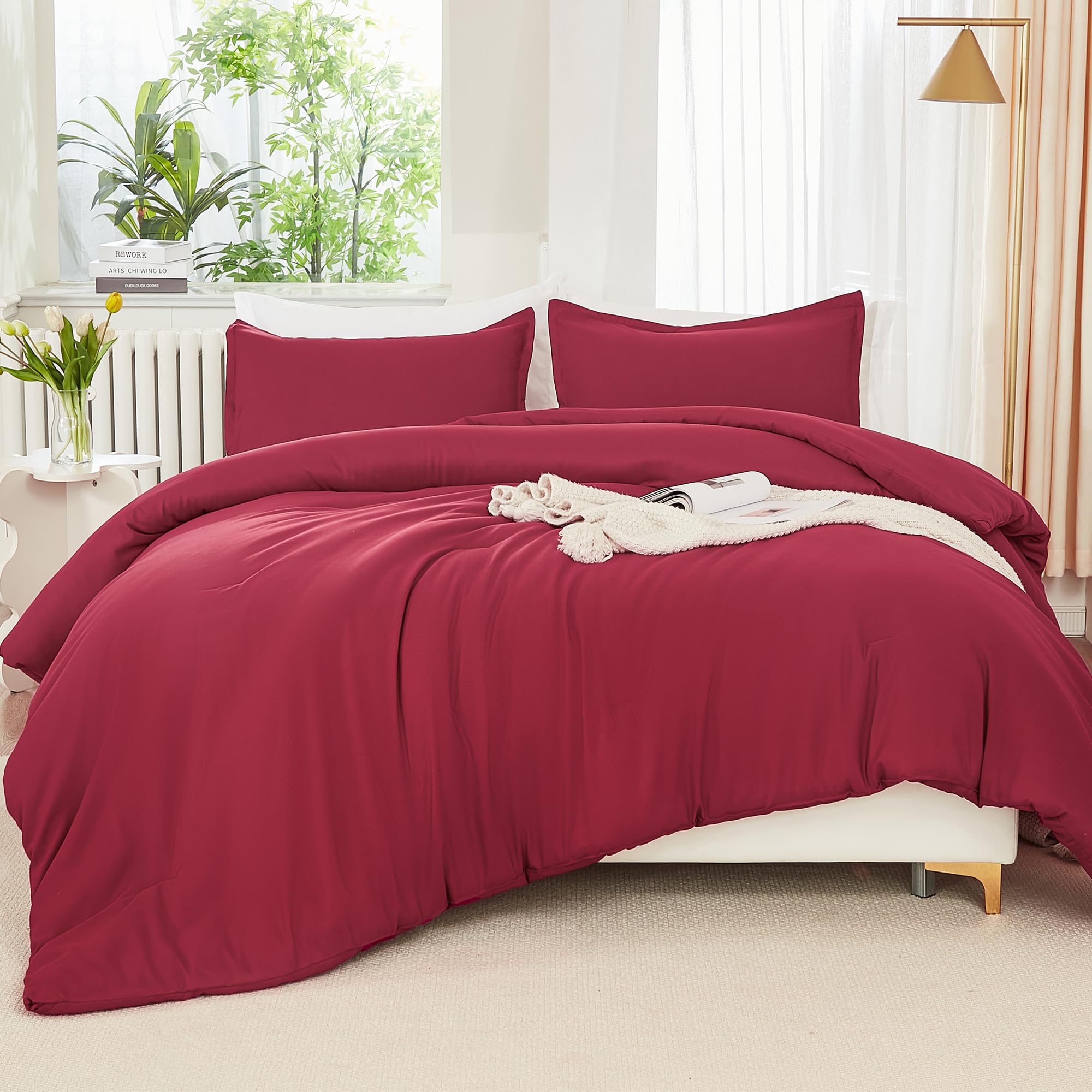 Litanika Burgundy Red Comforter Set Queen Size, 3 Pieces Lightweight Solid Bedding Comforter Set, All Season Fluffy Bed Set (90X