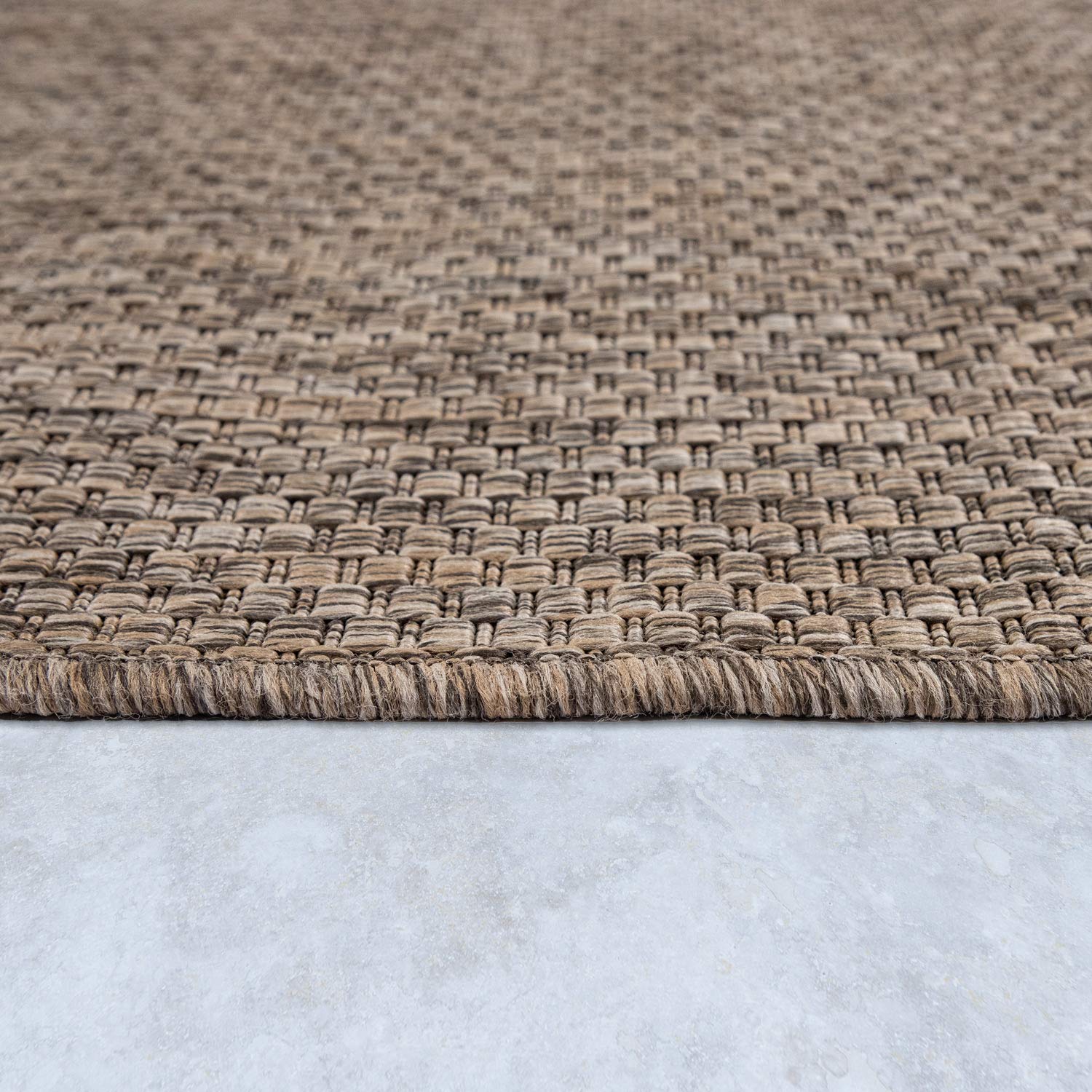 Solid Outdoor Rug For Patio Or Balcony Weatherproof In Mottled Brown, Size: 3'11' Round