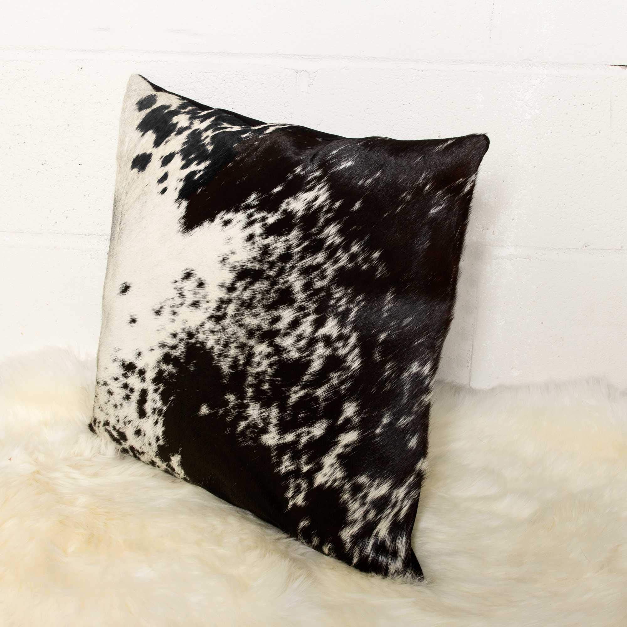 HomeRoots Salt & Pepper/Black & White Cowhide, Microsuede, Polyfill 18' X 18' X 5' Salt and Pepper Black and White Cowhide Pillow