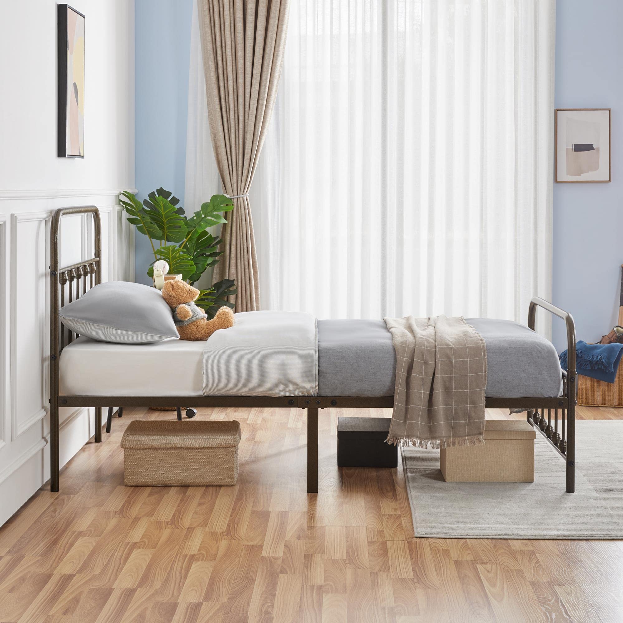 Yaheetech Classic Metal Platform Bed Frame Mattress Foundation With Victorian Style Iron-Art Headboard/Footboard/Under Bed Storage/No Box Spring Needed/Twin Size Bronze