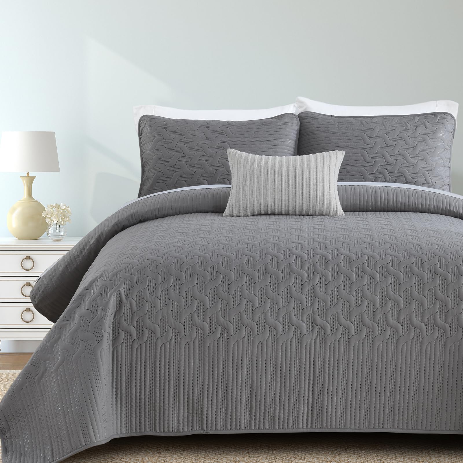 Yiran Grey Quilt Set Queen Size Lightweight Bedspread Ultrasonic Wave Pattern Soft Microfiber Coverlet for All Season Modern Sty