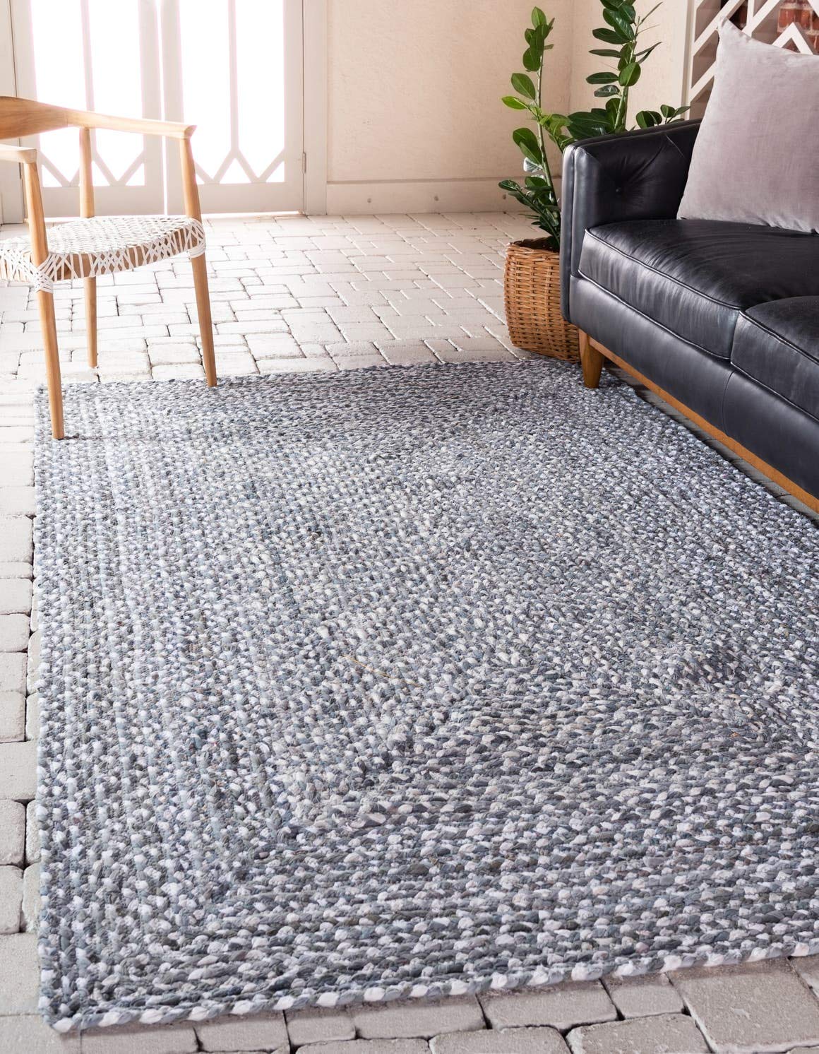 Unique Loom Braided Chindi Collection Area Rug - Layer (5 1 x 8 Rectangle, Gray/ Ivory)
