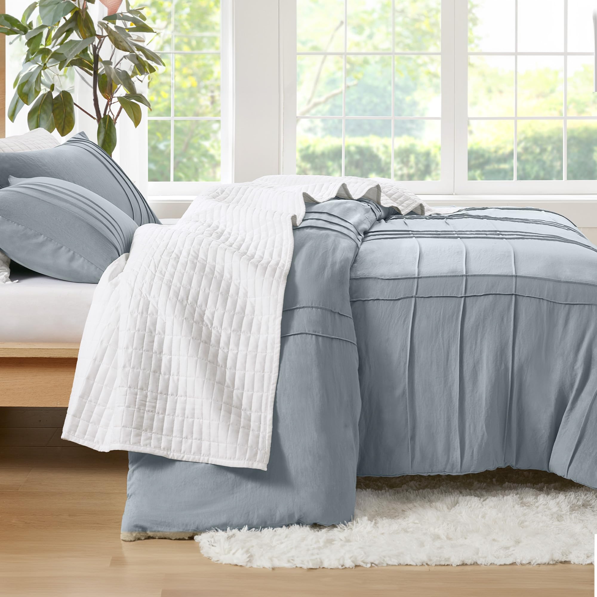 Comfort Spaces Blue/Grey King Size Duvet Cover Set - 3 Pieces Pintuck Pleated Duvet Cover King, All Season Lightweight, Extra Softness Pre-Washed Microfiber King Bedding Cover Shams, King