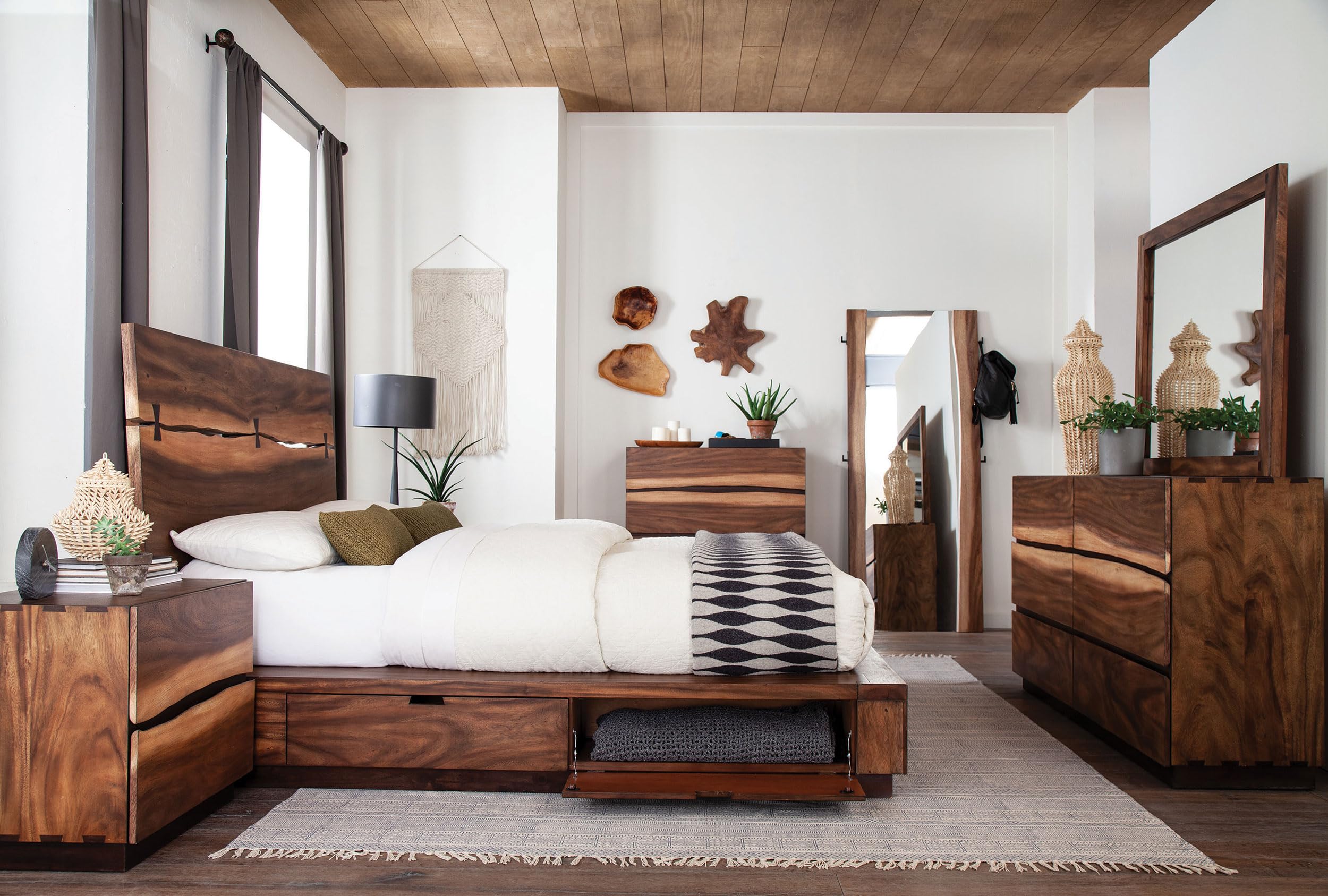 Coaster Home Furnishings Winslow Farmhouse 4-Piece Bedroom Set Live Edge Eastern King Size Storage Bed Frame 54-inch Headboard Smokey Walnut and Coffee Bean 223250SKE-S4