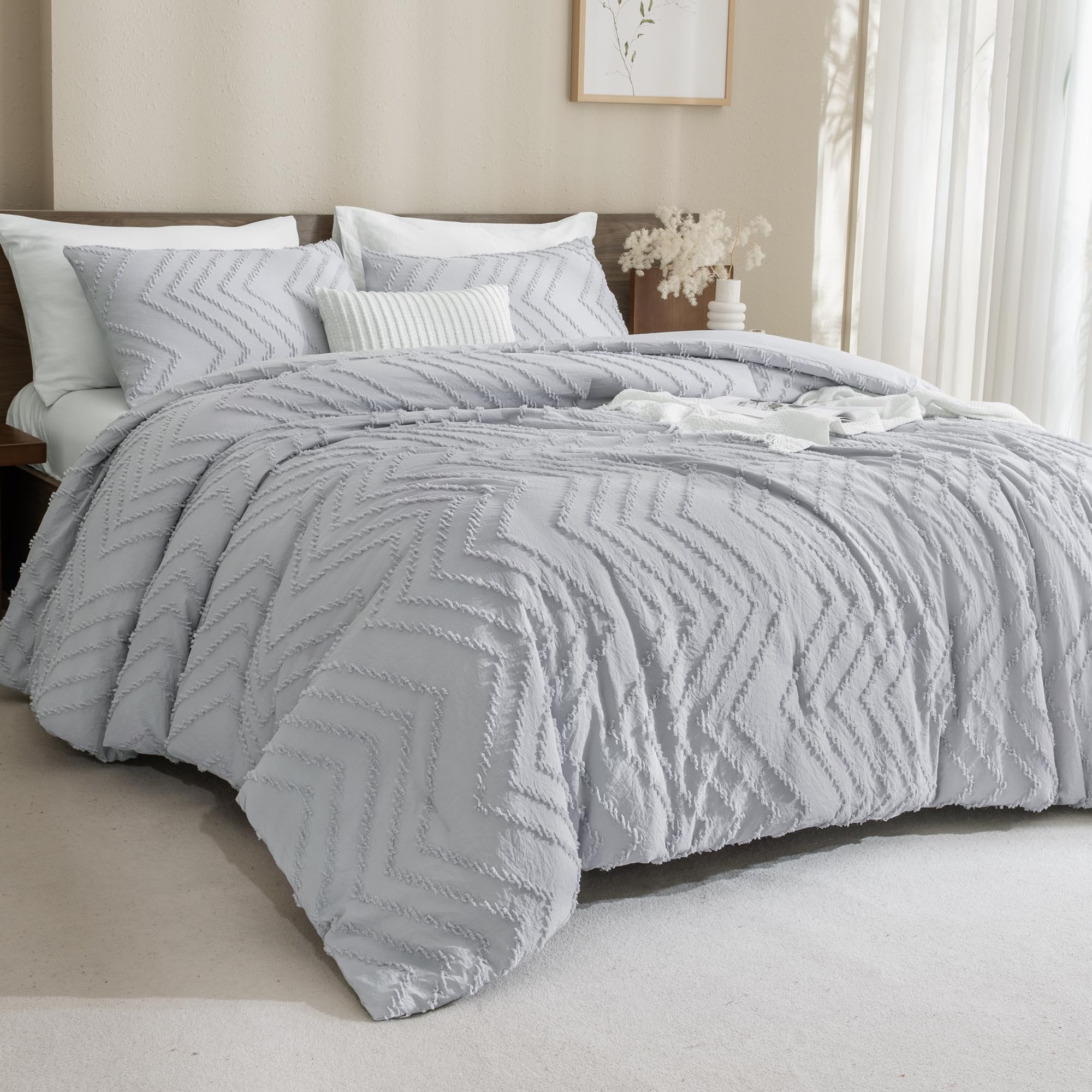 Andency Silver Grey California King Size Comforter, Cal King Boho Grey Soft Warm Bedding Comforter Sets, 3 Pieces Cali King Chevron Tufted Aesthetic Microfiber Comforter Set