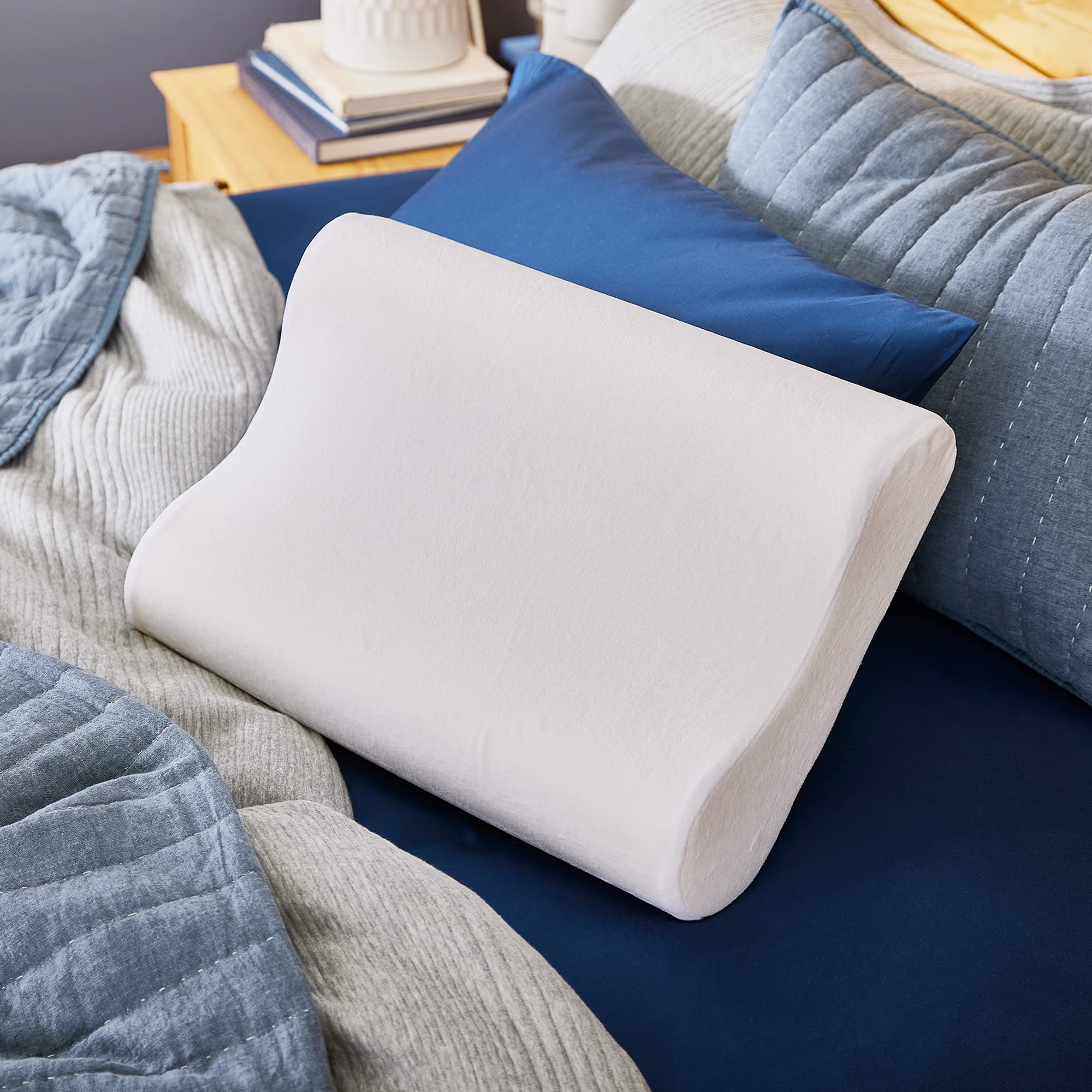 Sleep Innovations Memory Foam Contour Pillow, Standard Size, Head, Neck, And Shoulder Alignment, Side And Back Sleepers, Medium