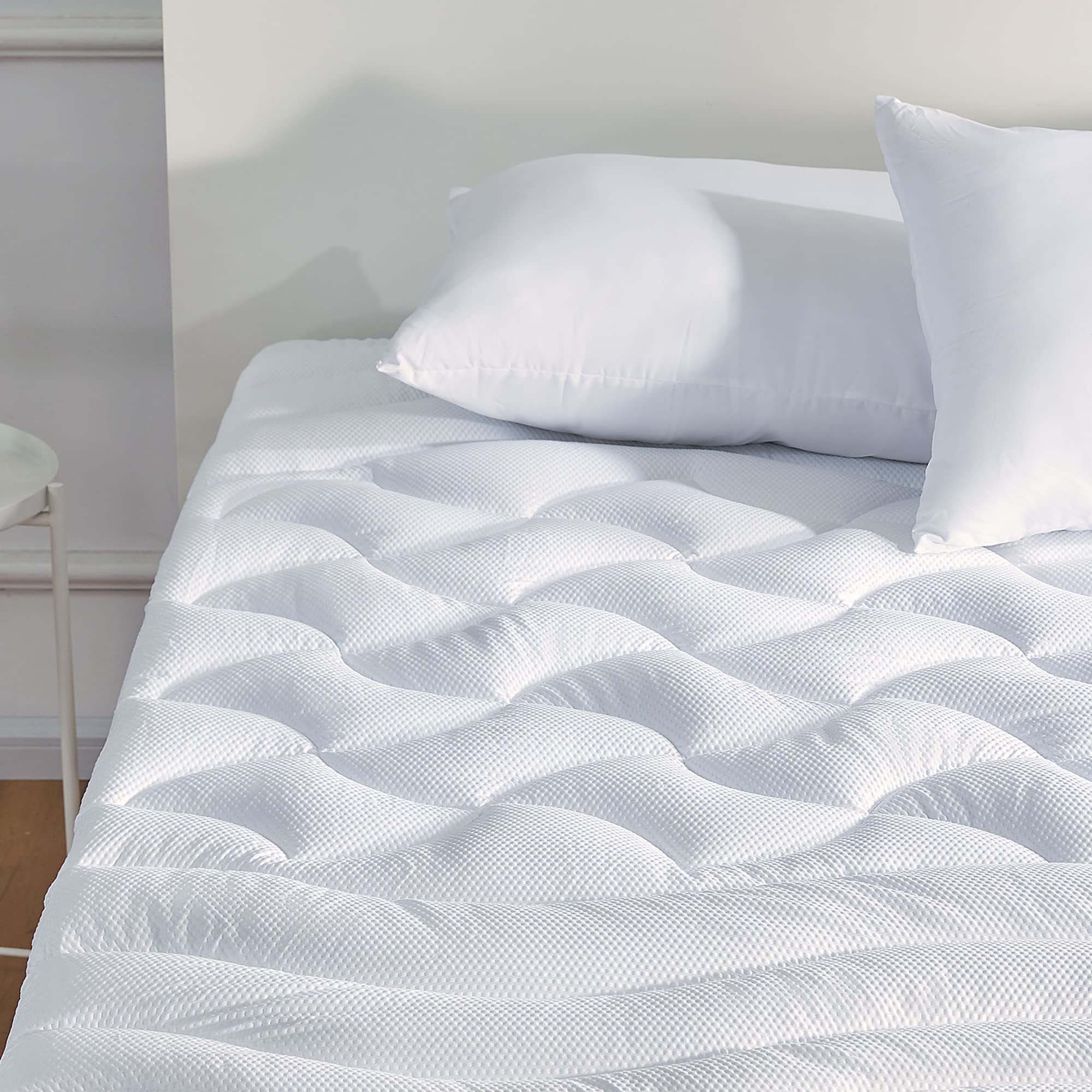 Sleep Zone Cooling Mattress Topper Twin Xl For Single Bed, Premium Zoned Quilted Mattress Pad, Fitted Mattress Protector Cover, Machine Wash Durable, Deep Pocket 8-21 Inch (White, Twin Xl)