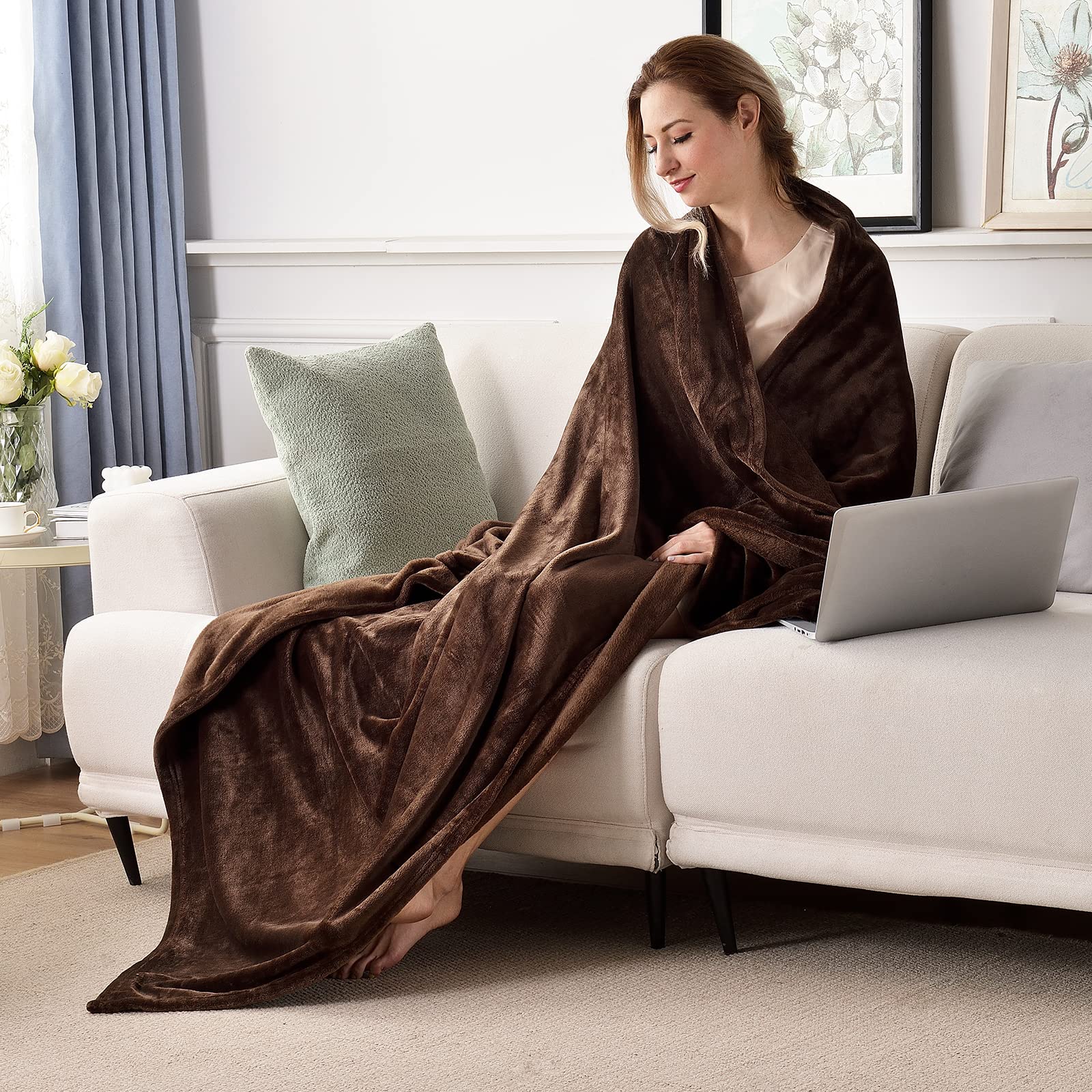 Sochow Flannel Fleece Blanket Luxury Twin Xl Size, All Season Lightweight Super Soft Cozy Blanket For Bed Or Couch, Brown66Inch