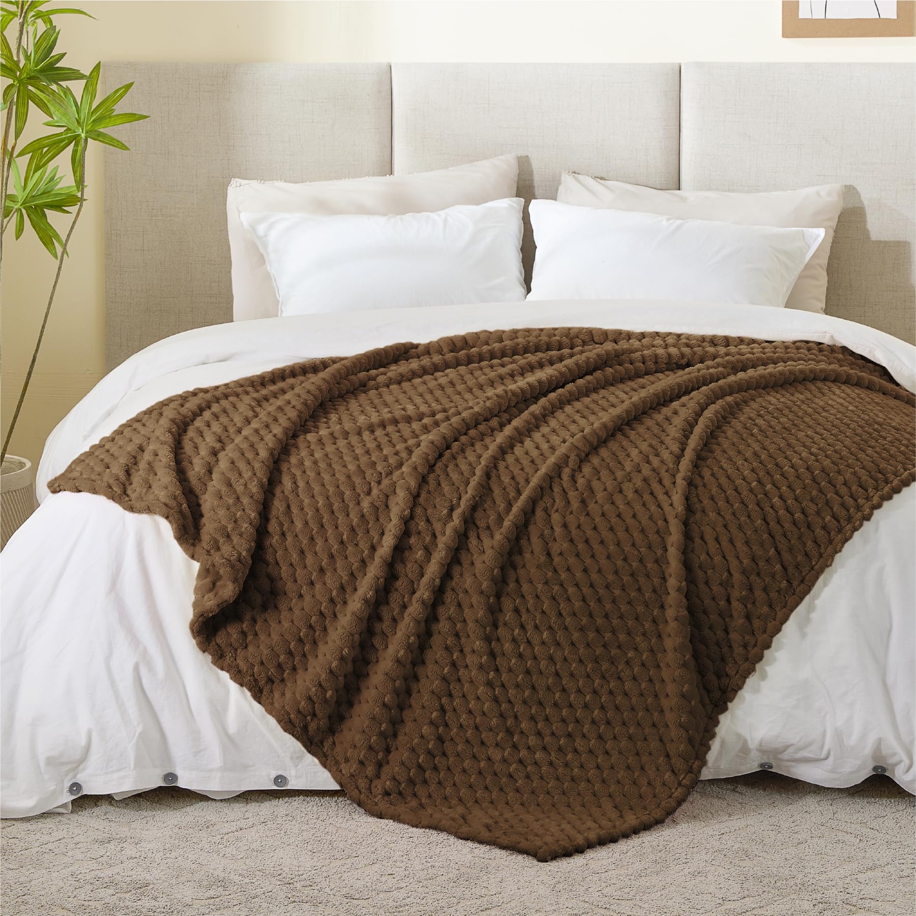 Bedelite Fleece Blanket - 3D Jacquard Decorative Brown Throw Blankets For Couch & Bed, Soft And Cozy Warm Plush Fluffy Blanket A