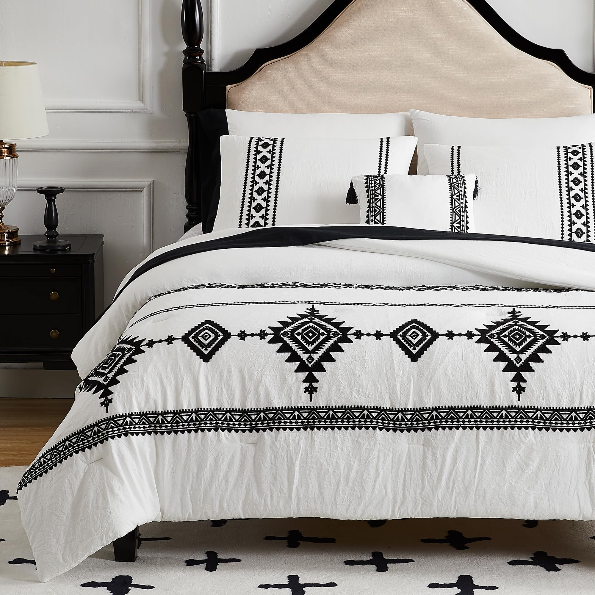 MAIREVE White Boho Comforter Set Queen 8 Piece with Embroidery, Western Farmhouse Queen Bedding Sets with Comforters, Sheets, Be