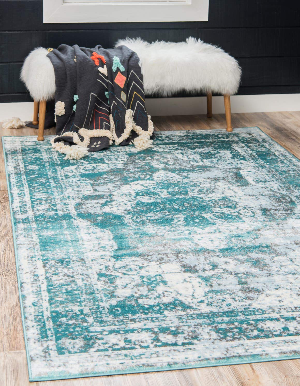 Unique Loom Sofia Collection Area Rug - Salle Garnier (8 x 11 Rectangle, Turquoise/ Blue)