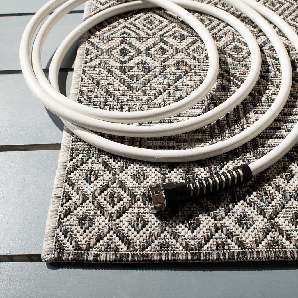 Safavieh Courtyard Collection 5'3' X 7'7' Grey/Black Cy8235 Indoor-Outdoor Waterproof Easy-Cleaning Patio Backyard Mudroom Area-Rug