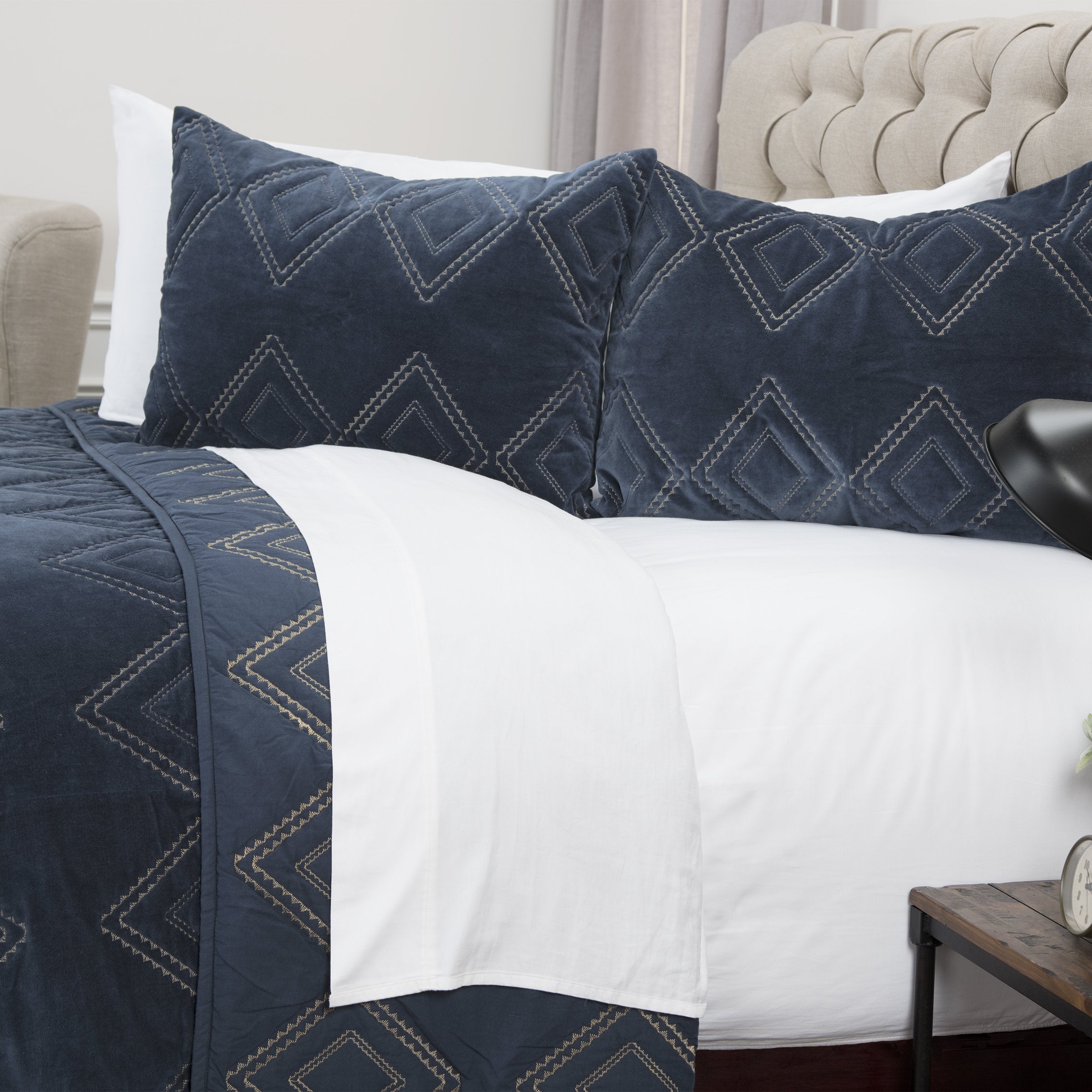 Rizzy Home | BQ4530 | Polyester King Sham | 20"x36" Blue/Metallic/ Geometric