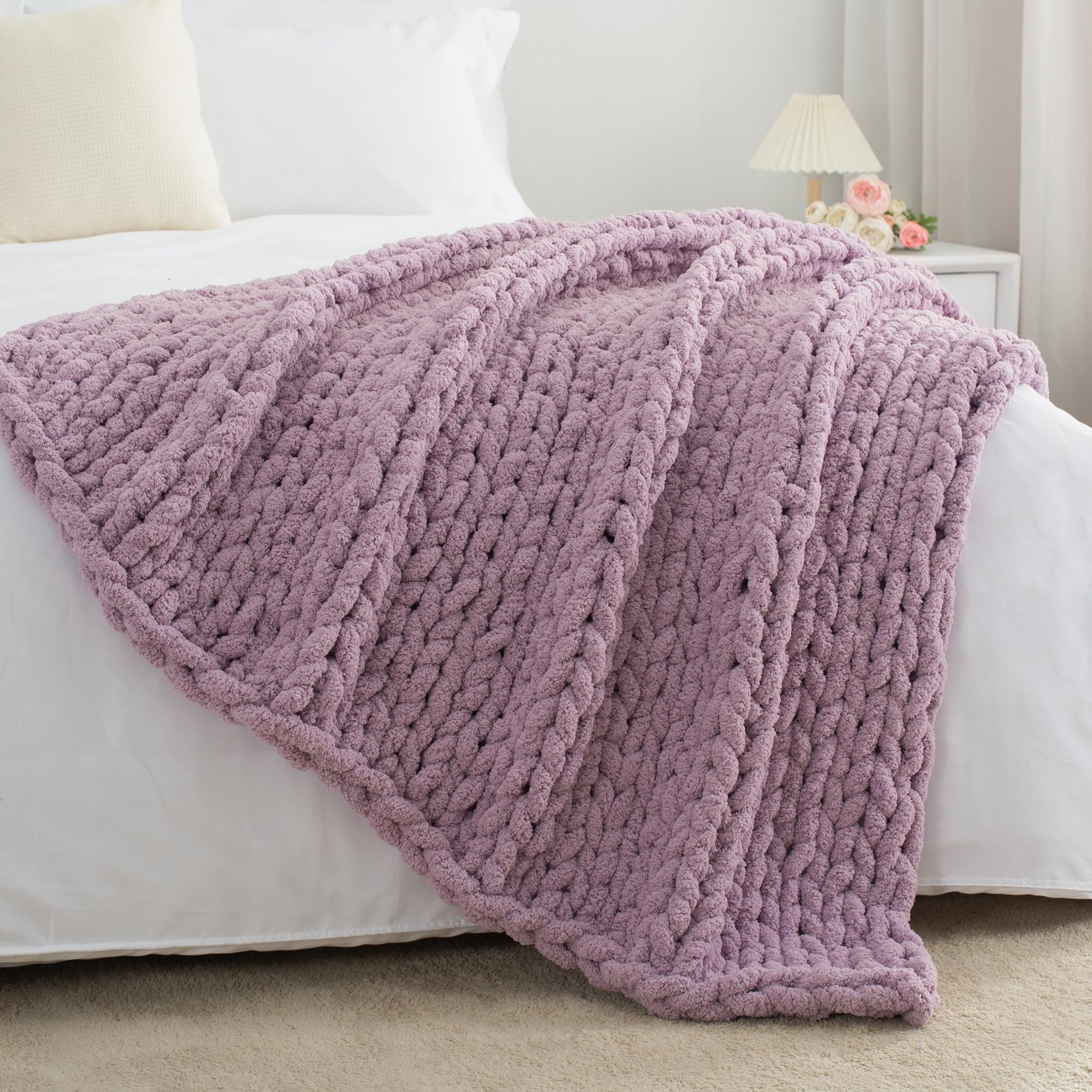 Carriediosa Chunky Knit Throw Blanket 50'' X 60'', 100% Hand Made Large Chenille Loop Yarn Soft Fluffy Throws For Couch Sofa Bed