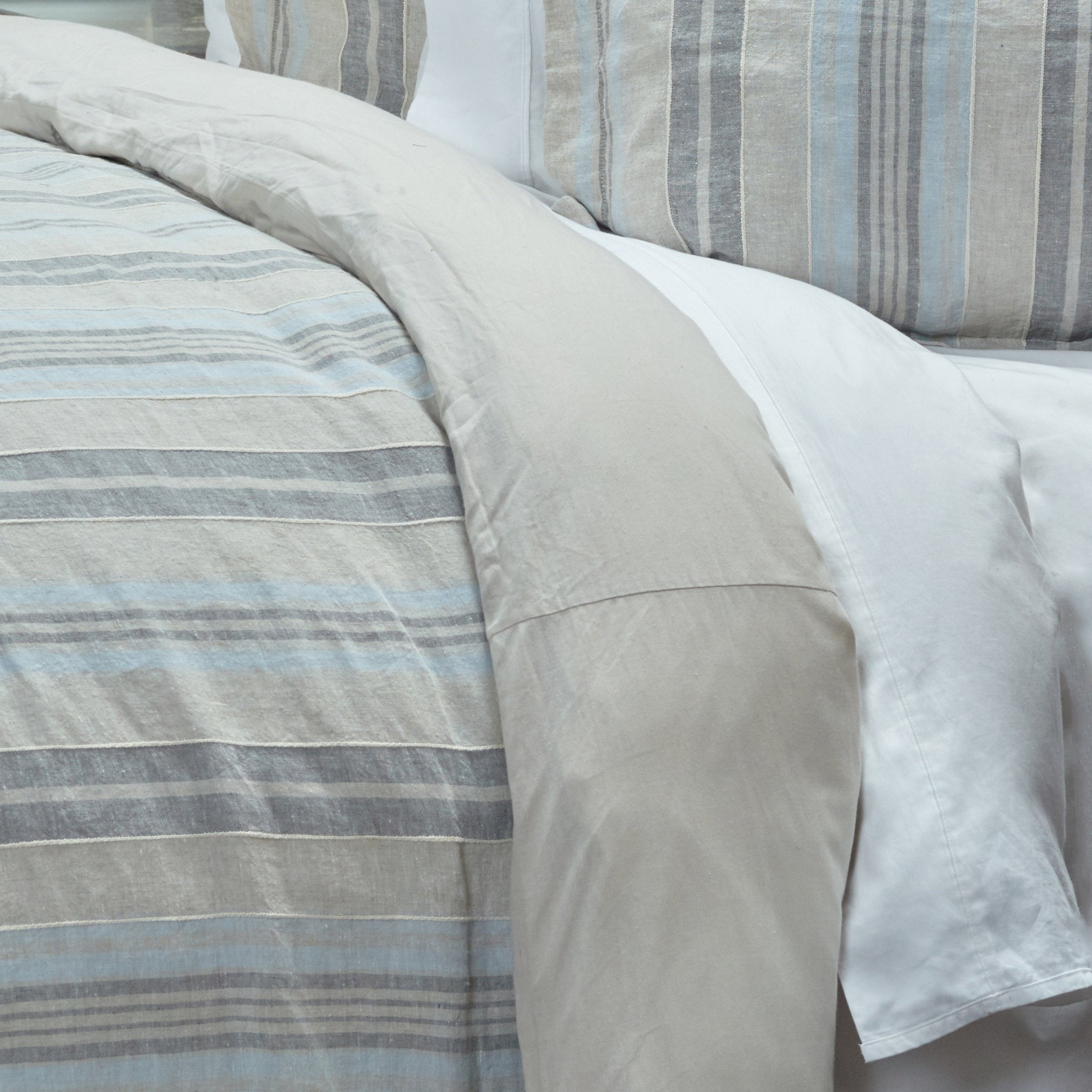 Rizzy Home | BT4229 | Standard Sham | 20"x26" Gray/Blue/Neutral Stripe