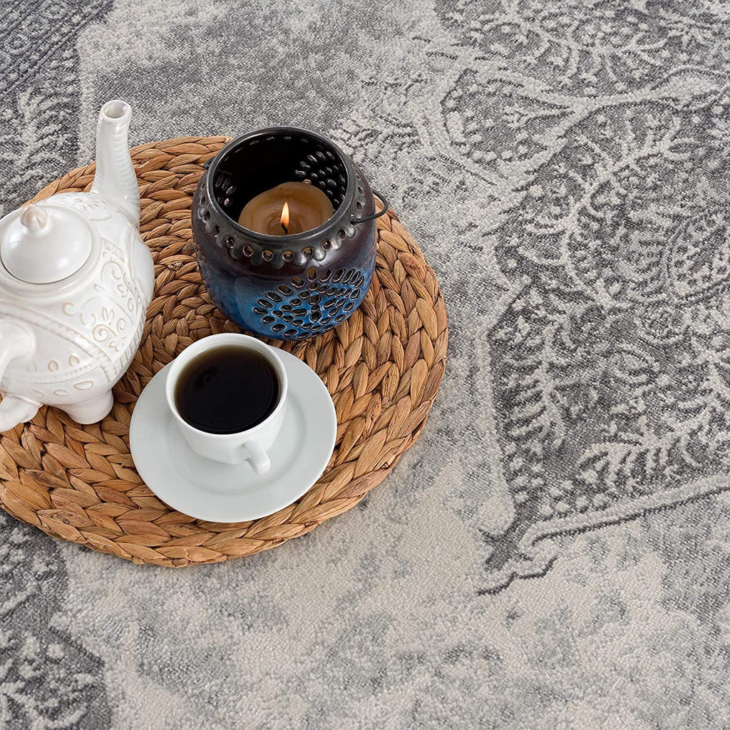 HomeRoots Grey 100% Polypropylene 8’ x 11’ Gray Distressed Medallion Area Rug