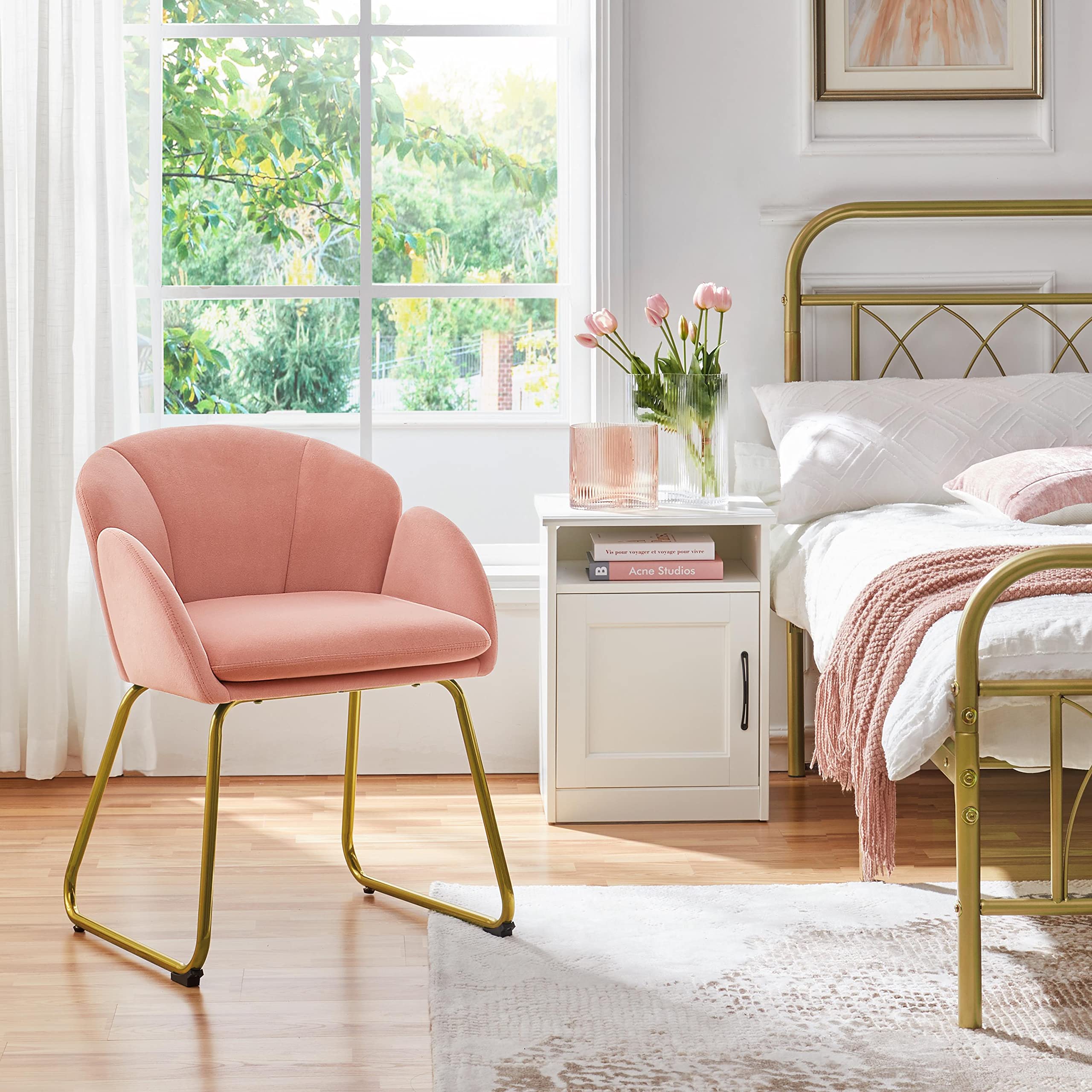 Yaheetech Flower Shape Velvet Vanity Chair, Modern Side Armchair Makeup Chair No Wheels With Golden Metal Legs For Living Room/Dressing Room/Bedroom/Home Office/Kitchen, Pink