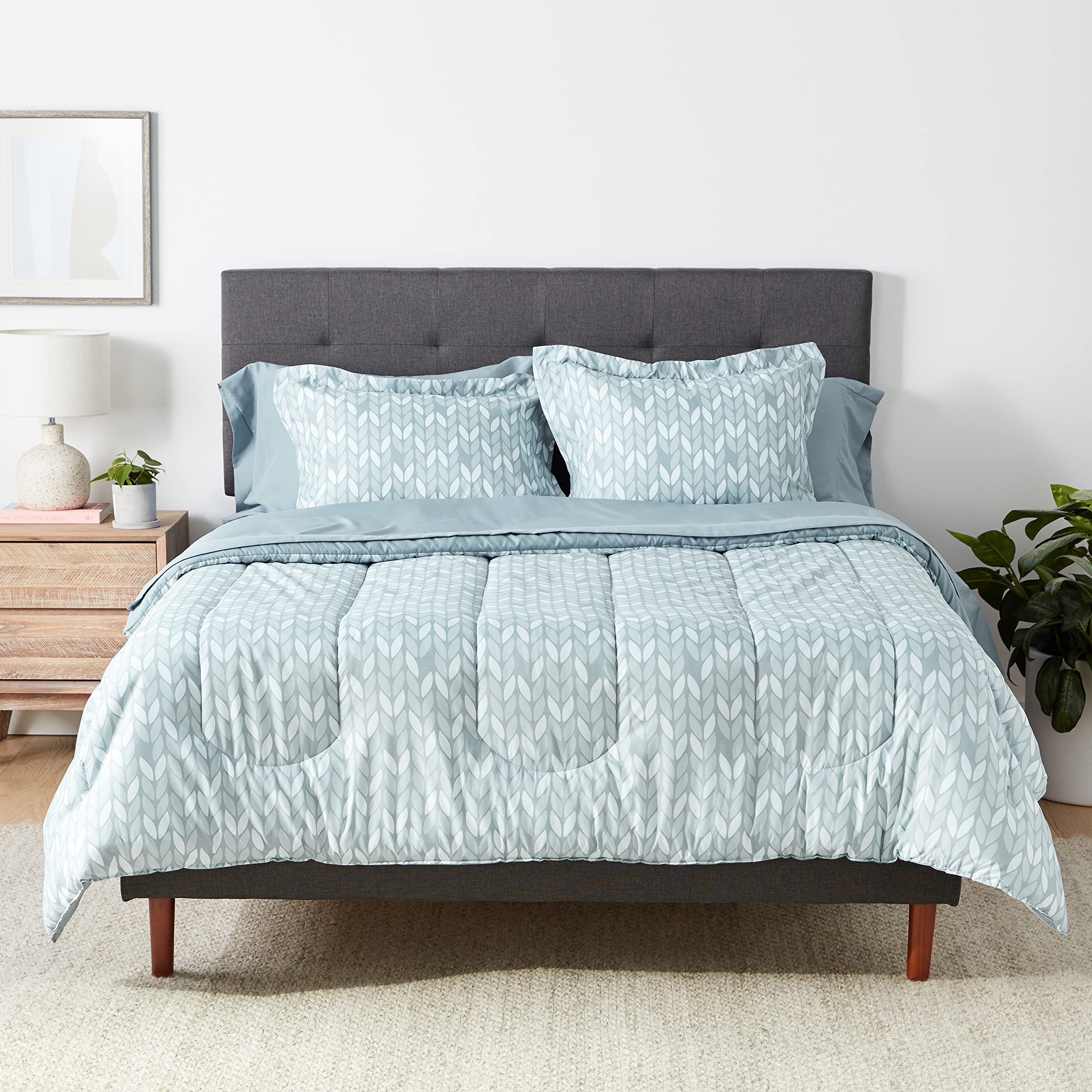Amazon Basics Full/Queen Comforter Set with Sheets, 5-Piece Gray Leaf Bedding, Lightweight Microfiber Bed-in-a-Bag