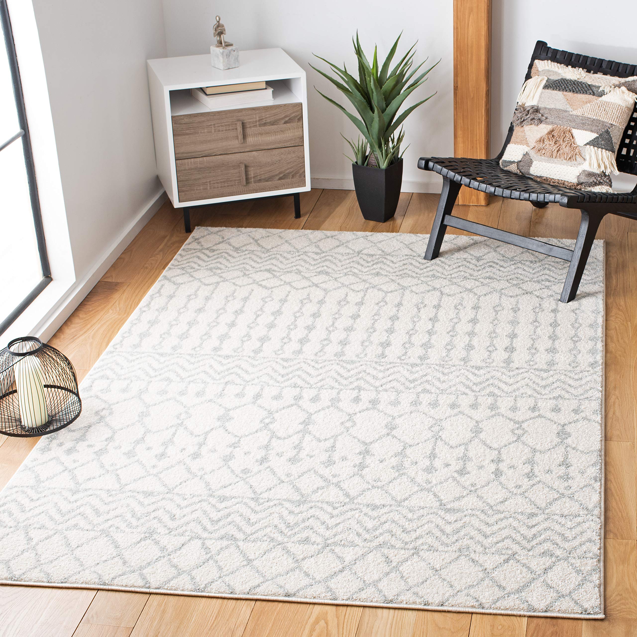 SAFAVIEH Tulum Collection 8 Square Ivory/Light Grey TUL270D Moroccan Boho Distressed Non-Shedding Area Rug