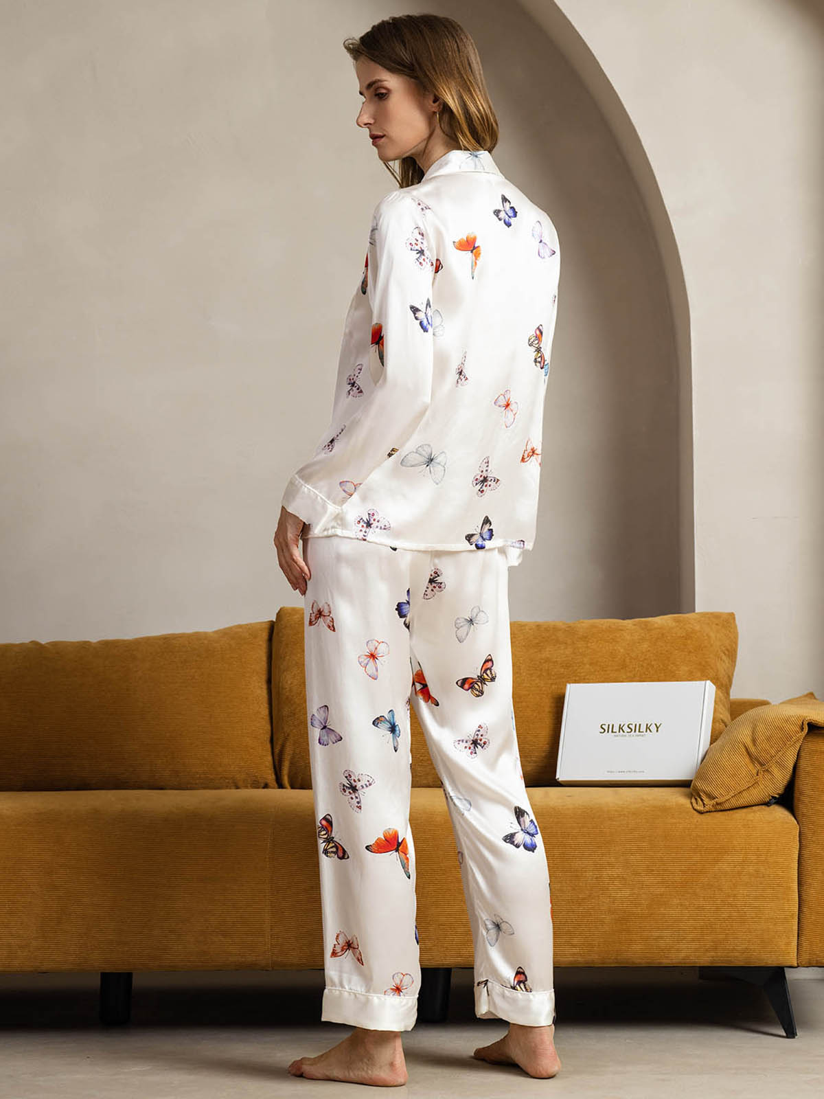 White mulberry silk butterfly print long sleeve pajamas set with notch collar and piping